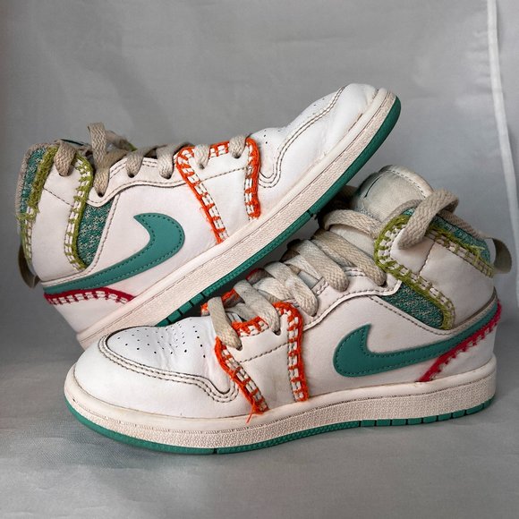 Nike Jordan 1 MID SE WHITE/RUSH PINK/RUSH ORANGE/WASHED TEAL - Picture 1 of 7